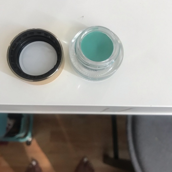 Tarte cosmetics NWOT - Picture 3 of 3